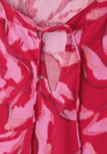 Blusenshirt mit Split Neck und Smokdetail