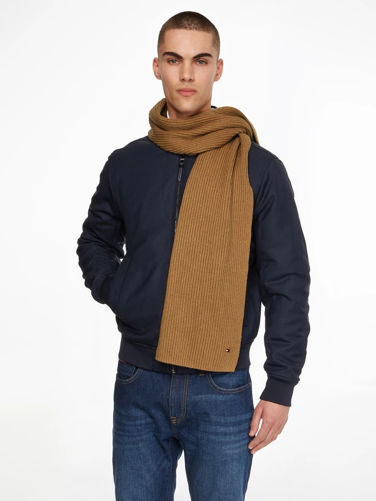 ESSENTIAL FLAG KNITTED SCARF
