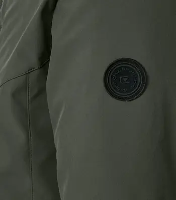 Jacke mit Kapuze