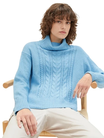 Knit pullover cable turtleneck