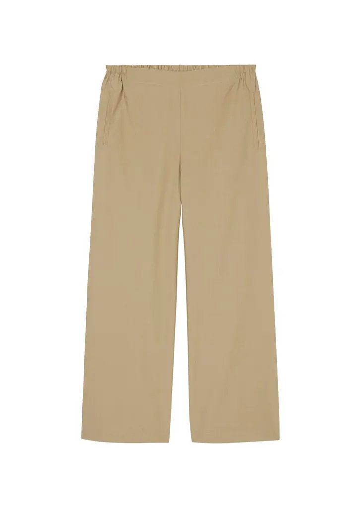 Pants, relaxed style, straight fit, slightlty cropped