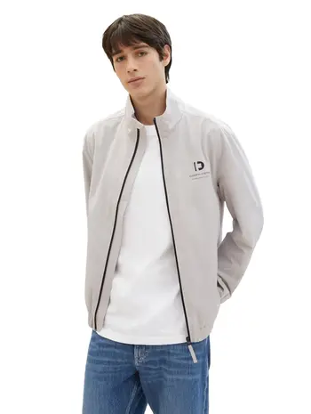 stand-up collar blouson