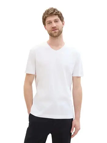 structured v-neck t-shirt