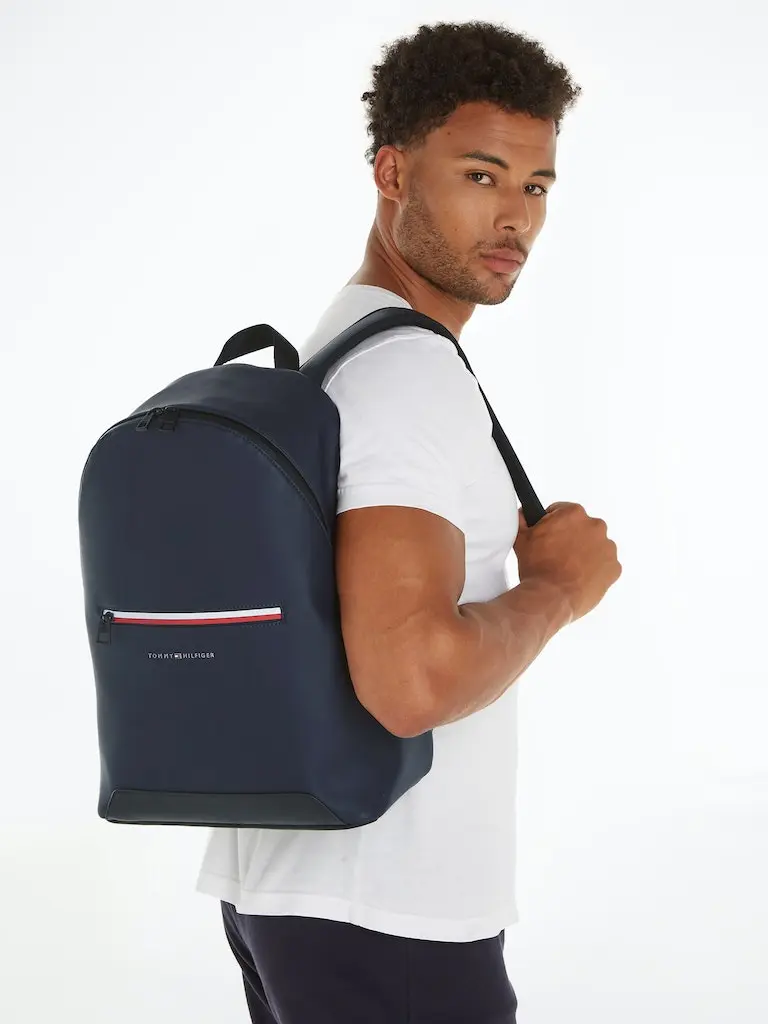 TH ESS CORP DOME BACKPACK