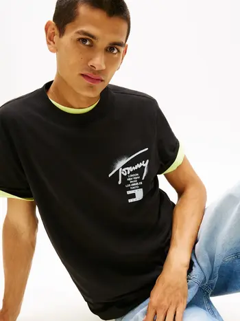 TJM REG CITY SIGN SS TEE EXT